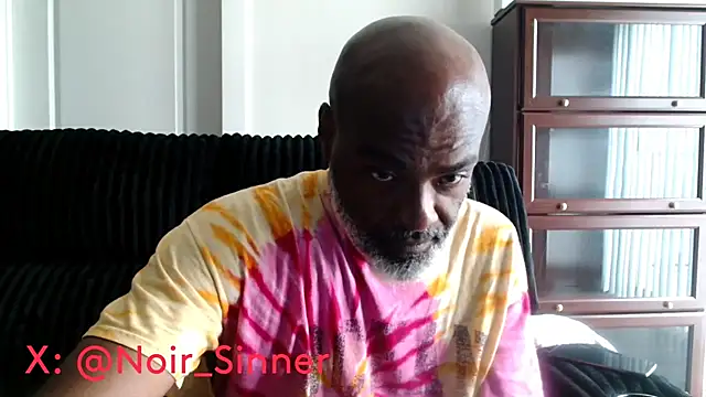 Snapshot of sinnernoir chatting on 06-27-26, 03:17 sinnernoir online show from 06-27-26, 03:17