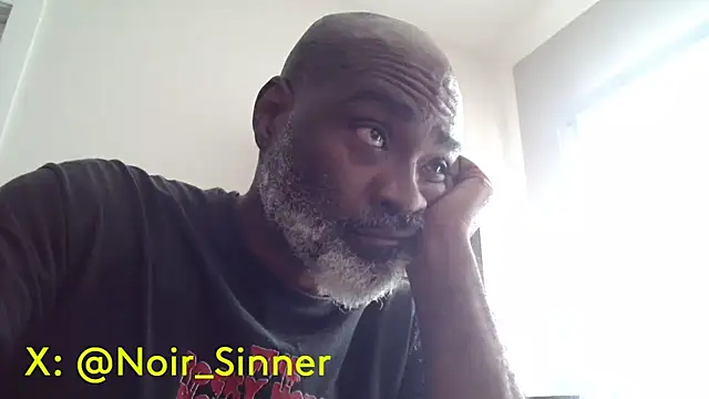 Snapshot of sinnernoir chatting on 07-13-26, 05:16 sinnernoir online show from 07-13-26, 05:16