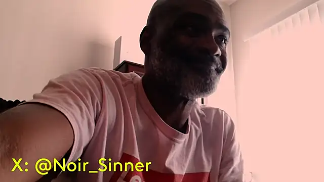 Snapshot of sinnernoir chatting on 07-16-26, 06:58 sinnernoir online show from 07-16-26, 06:58