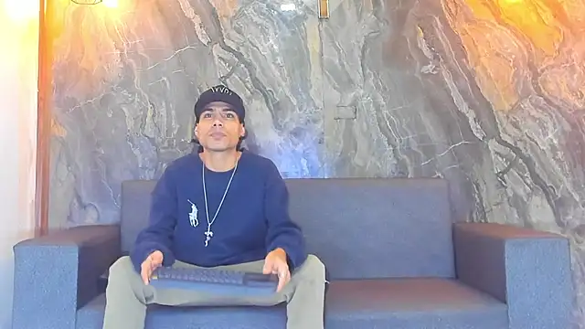 Snapshot of Duodreamhot chatting on 12-23-24, 03:50 Duodreamhot online show from 12-23-24, 03:50