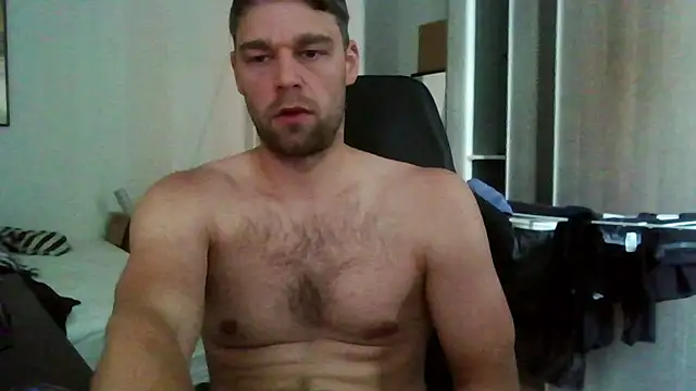 Snapshot of The_big_viking_ chatting on 07-10-26, 10:07 The big viking online show from 07-10-26, 10:07