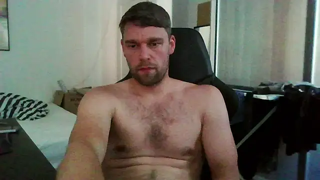 Snapshot of The_big_viking_ chatting on 07-11-26, 12:19 The big viking online show from 07-11-26, 12:19