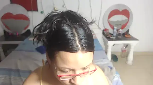 Snapshot of PartySexting chatting on 01-12-25, 03:17 PartySexting online show from 01-12-25, 03:17