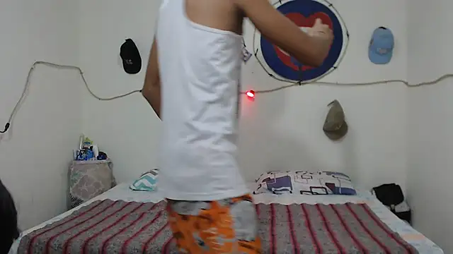 Snapshot of PartySexting chatting on 02-17-25, 08:58 PartySexting online show from 02-17-25, 08:58