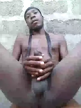 Snapshot of GOLDEN_HQUR chatting on 01-12-25, 03:14 GOLDEN HQUR online show from 01-12-25, 03:14