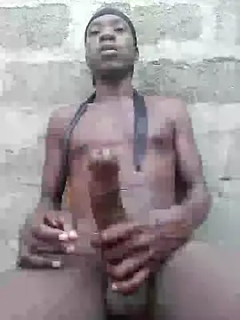 Snapshot of GOLDEN_HQUR chatting on 01-13-25, 03:58 GOLDEN HQUR online show from 01-13-25, 03:58