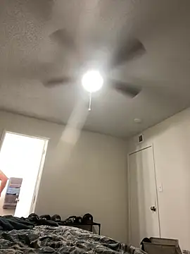 Snapshot of daddymaniaco69 chatting on 02-16-26, 03:13 daddymaniaco69 online show from 02-16-26, 03:13