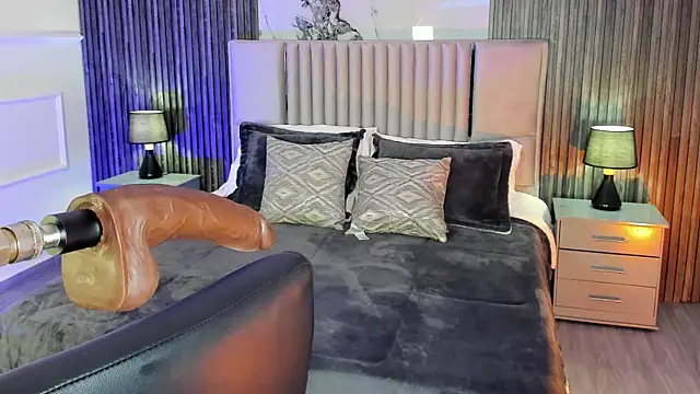 Lillyortiz online show from 06-05-26, 08:14