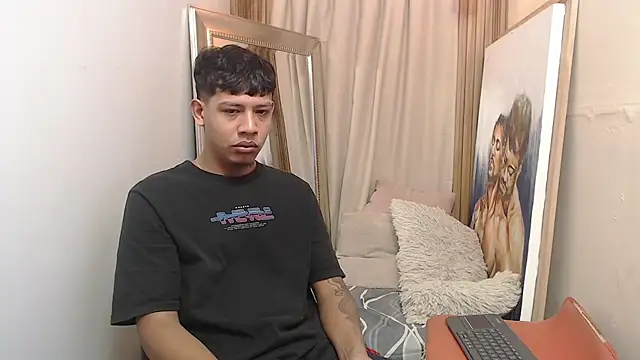 mr stiven  online show from 12-15-25, 02:16