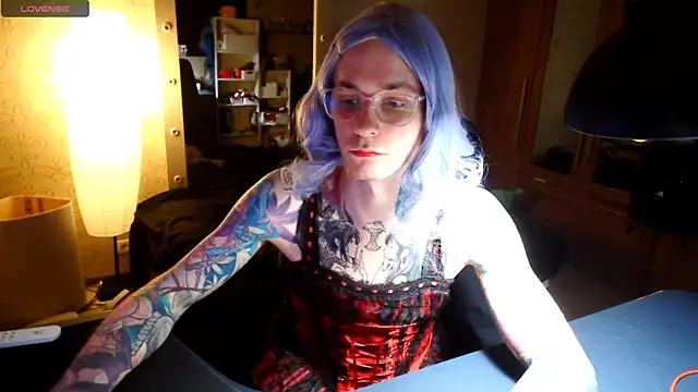 Julia dolls online show from 05-09-26, 06:02