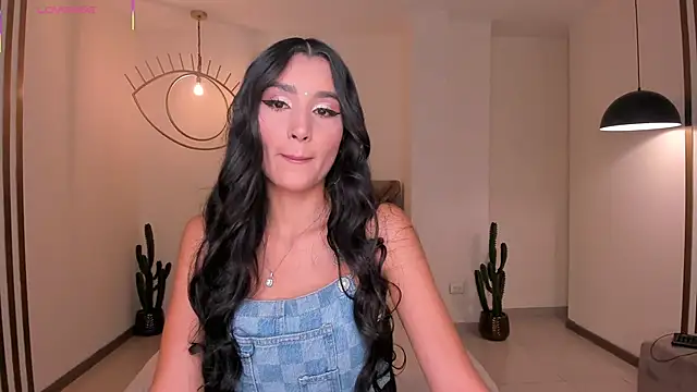 BellaCarteer  online show from 04-06-26, 08:21