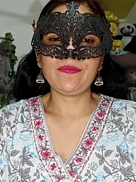 Snapshot of sexy_bhabhi69 chatting on 06-12-26, 05:12 sexy bhabhi69 online show from 06-12-26, 05:12