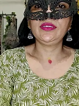 Snapshot of sexy_bhabhi69 chatting on 06-17-26, 09:12 sexy bhabhi69 online show from 06-17-26, 09:12