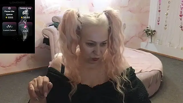 Penelope Pinky online show from 04-01-26, 11:00