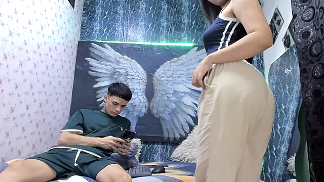 exotic hot couple online show from 03-27-26, 10:53