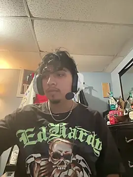 Snapshot of meximaloo1 chatting on 01-06-26, 08:23 meximaloo1 online show from 01-06-26, 08:23