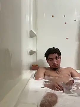 Snapshot of meximaloo1 chatting on 03-24-26, 04:17 meximaloo1 online show from 03-24-26, 04:17