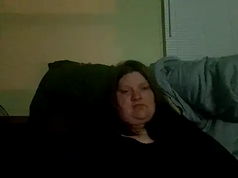 chrissybear84 online show from 03-18-26, 11:13