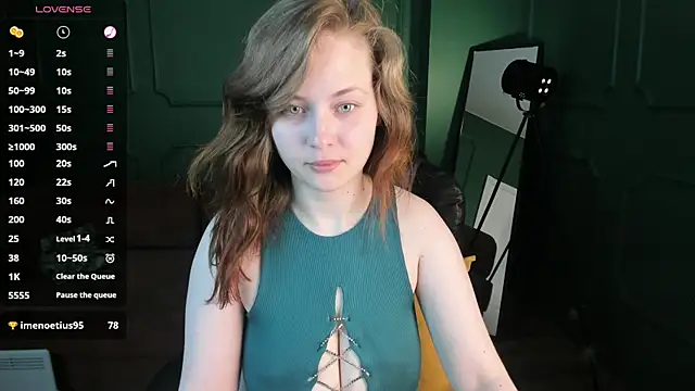 Snapshot of DarkErica chatting on 03-31-26, 01:33 DarkErica online show from 03-31-26, 01:33