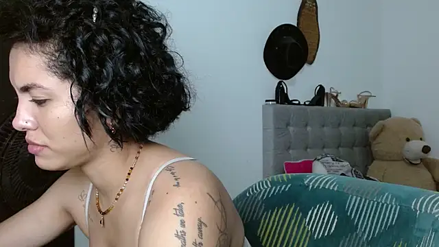 Sexy Lia  online show from 05-05-26, 04:53