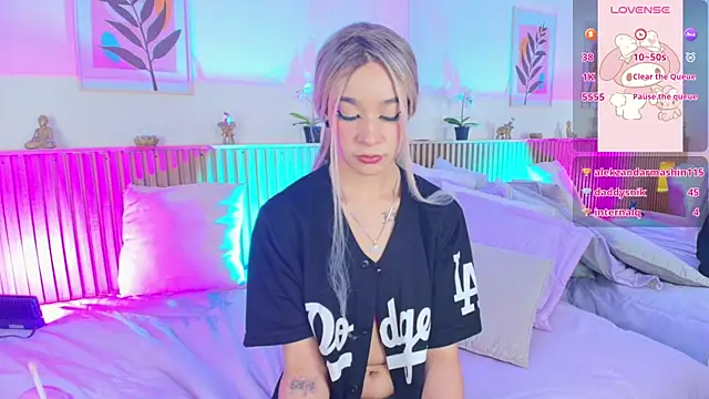 Snapshot of EmmaJhonnsson chatting on 03-19-25, 02:59 EmmaJhonnsson online show from 03-19-25, 02:59