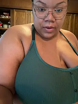 InterRacialFacial7296 online show from 06-21-26, 12:41