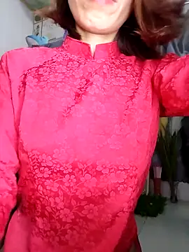 Lucy limon online show from 04-05-26, 09:34