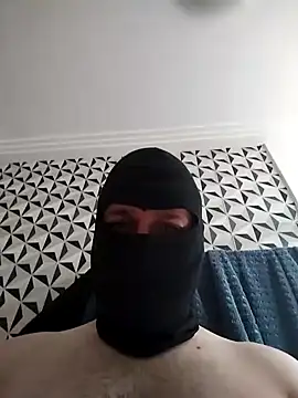 Snapshot of Away_Smit chatting on 12-18-24, 09:36 Away Smit online show from 12-18-24, 09:36