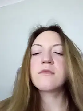 KattyLuuu online show from 04-15-26, 07:58