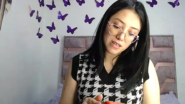 Anny Fox- online show from 05-30-26, 04:09