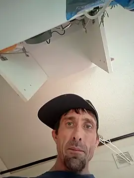 JuicyFuckinPussy online show from 03-10-26, 08:36