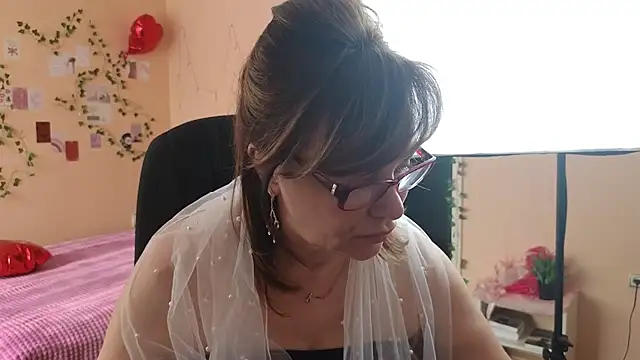 Miss Moren online show from 03-16-26, 06:17