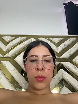 Snapshot of evaFiore chatting on 07-15-26, 07:41 evaFiore online show from 07-15-26, 07:41