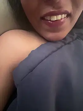 priyadevi17 online show from 02-21-25, 03:34