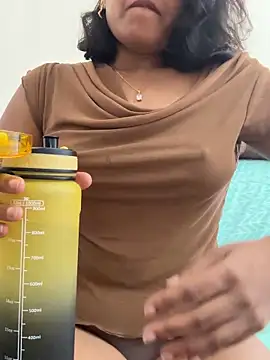 priyadevi17 online show from 09-25-25, 08:51