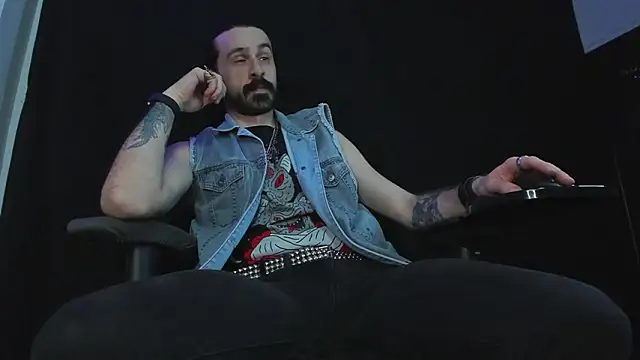 AxelColton online show from 03-12-26, 06:47