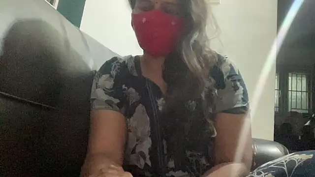 Snapshot of Tamil_Sanjana_ chatting on 02-05-26, 01:10 Tamil Sanjana online show from 02-05-26, 01:10