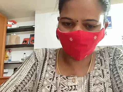 Snapshot of Tamil_Sanjana_ chatting on 04-11-26, 10:30 Tamil Sanjana online show from 04-11-26, 10:30