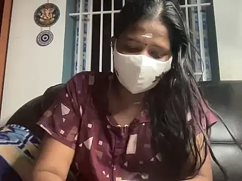 Tamil Sanjana  online show from 05-23-26, 04:44