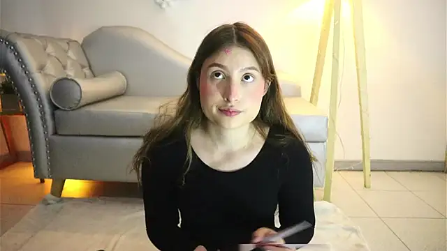 Daisha Riley online show from 12-04-25, 02:04