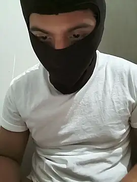 Snapshot of Eddy7988 chatting on 03-21-26, 07:46 Eddy7988 online show from 03-21-26, 07:46