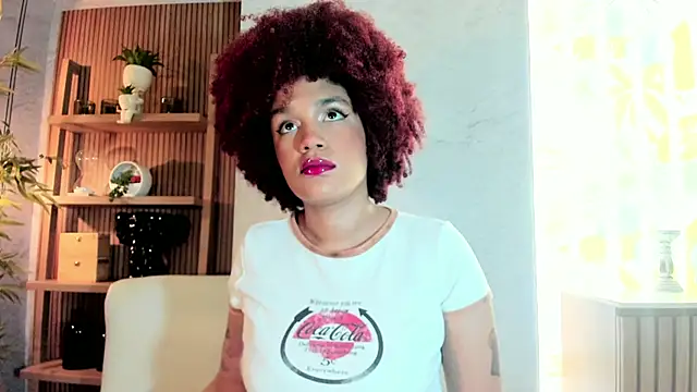 Snapshot of loladupont chatting on 06-24-26, 03:05 loladupont online show from 06-24-26, 03:05