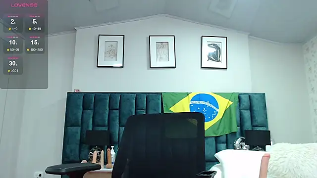 Snapshot of La_crespa_Xx_ chatting on 01-31-25, 12:29 La crespa Xx online show from 01-31-25, 12:29