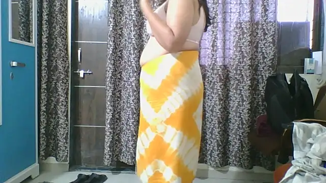 Snapshot of Riya_Stream01 chatting on 03-29-26, 01:16 Riya Stream01 online show from 03-29-26, 01:16