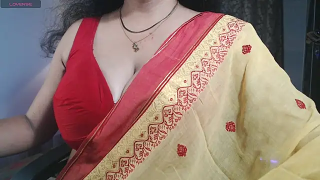hot menka online show from 05-26-26, 05:42