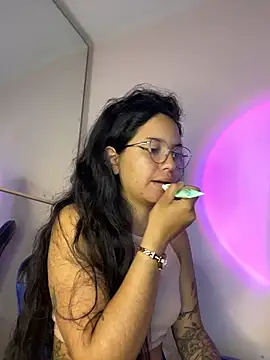 Rosita forever  online show from 04-03-26, 12:36