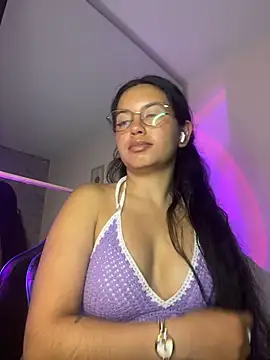 Snapshot of Rosita_forever_ chatting on 04-26-26, 04:54 Rosita forever online show from 04-26-26, 04:54