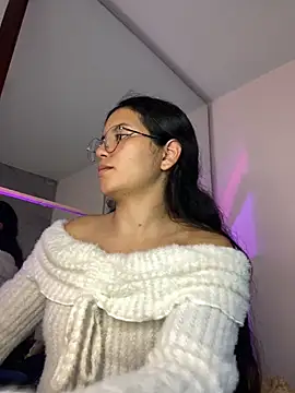 Snapshot of Rosita_forever_ chatting on 05-08-26, 04:34 Rosita forever online show from 05-08-26, 04:34
