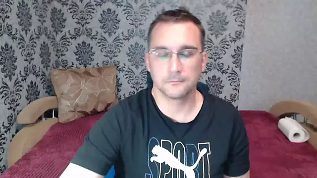 Snapshot of Sanderx chatting on 04-10-26, 12:54 Sanderx online show from 04-10-26, 12:54