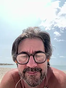 Johnny Bottoms online show from 07-19-26, 03:49